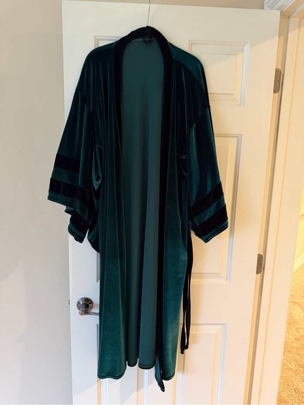 Solstice Intimates Emerald Green Velvet Kimono Robe with Black Trim